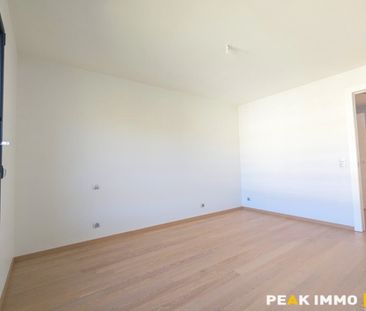 Appartement T6 – 208 m2 – SAINT-GENIS-POUILLY - Photo 2