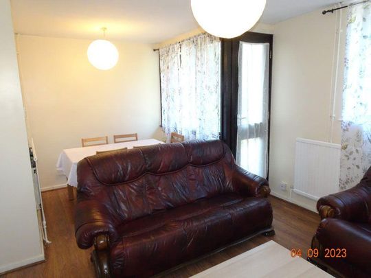 3 bedroom terraced house to rent - Photo 1