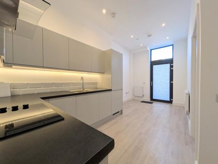 1 bedroom flat to rent - Photo 3