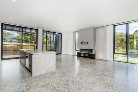 A Landmark Rental Opportunity in Mooroolbark - Photo 2