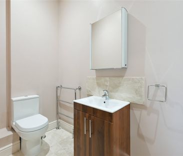 Stunning Recently Renovated Duplex Home, Shoredich - Photo 2