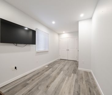 For Lease - 50 Brownville Avenue Unit# Main, Toronto, Ontario - Photo 6