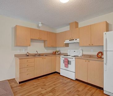 Birch Terrace | 5014 Inglewood Drive, Wetaskiwin - Photo 1