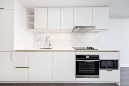 For Lease - 8 Olympic Gdn Drive Unit# 3105, Toronto, Ontario - Photo 2