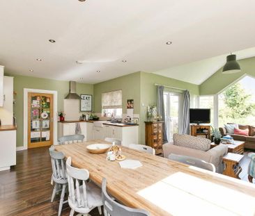 9 Brackenwood Drive, Saintfield Road, Purdysburn, Belfast, BT8 6SQ - Photo 1