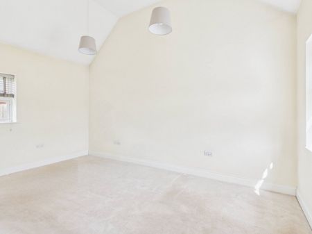 Gunners Cottage, Woodlands, Burnham Road,HP9 - Photo 3