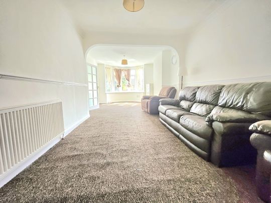 3 Bed Semi-Detached House, Meyrick Avenue, LU1 - Photo 1