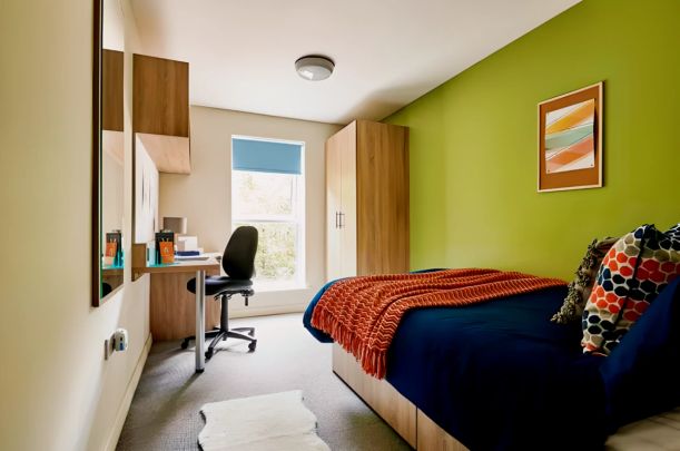 Standard Ensuite - Photo 1