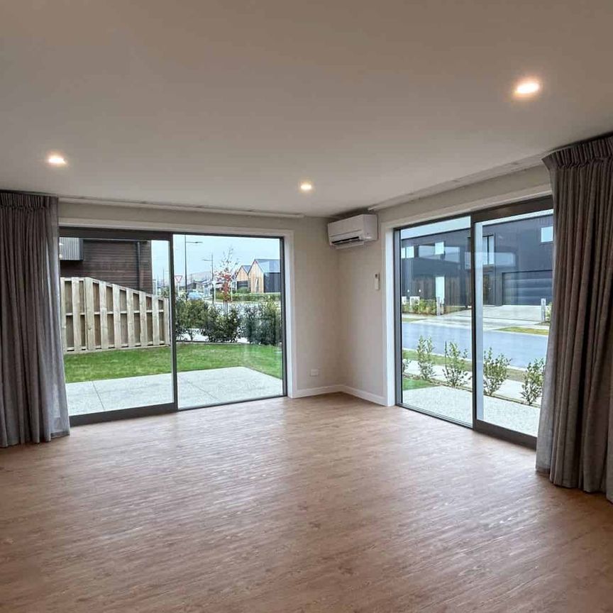 Perfectly Positioned - Photo 1