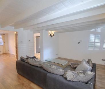 3 bedroom end of terrace house to rent - Photo 1