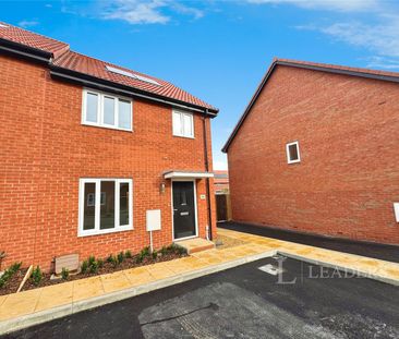 3 bedroom house to rent Chiffchaff Way, Wymondham, Norfolk, NR18 - Photo 4