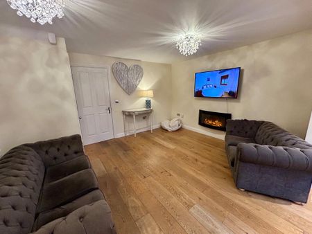 4 bedroom terraced house to rent - Photo 2