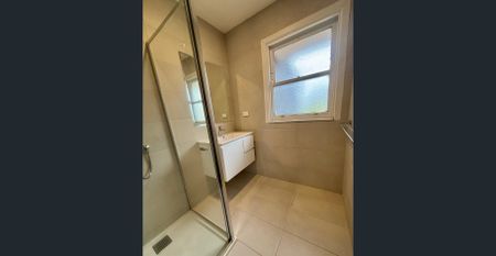 Light-Filled Family Living in a Prime Location - Photo 4