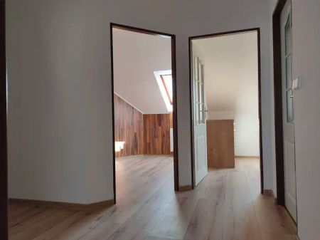 Pronájem podkrovního bytu 3+1, 80 m - Fotografie 3