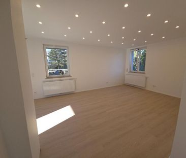 Erstbezug: 3-Zimmer Wohnung mit großzügiger Dachterasse im 1. OG - Photo 3