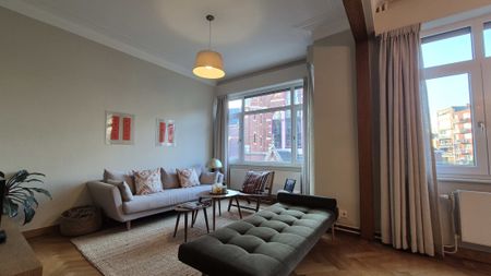 Lichtrijk en ruim appartement op toplocatie. - Photo 4