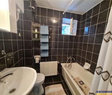 Vila cu 5 camere si garaj propriu, Centrul Istoric Drumul P - Fotografie 6
