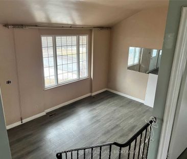 For Lease - 3238 Lawrence Avenue, Toronto, Ontario - Photo 4