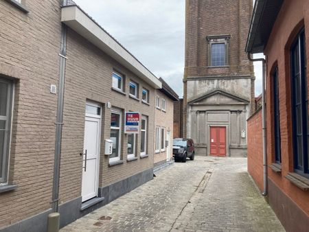 GEZELLIGE WONING MET 2 SLAAPKAMERS IN ROESBRUGGE - Photo 2