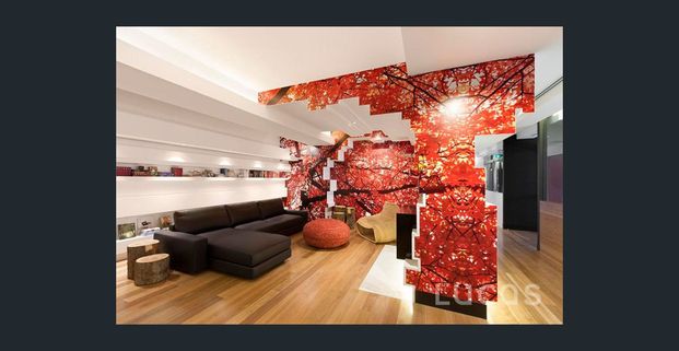 North-Facing Brilliance in The Quays – Fully Furnished with Panoramic Views - Photo 1