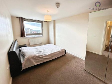 2 bedroom flat to rent - Photo 3