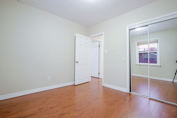 For Lease - 40 Calumet Crescent, Toronto, Ontario - Photo 1
