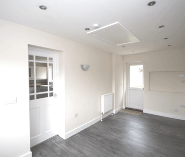 3 bedroom detached house to rent - Photo 4