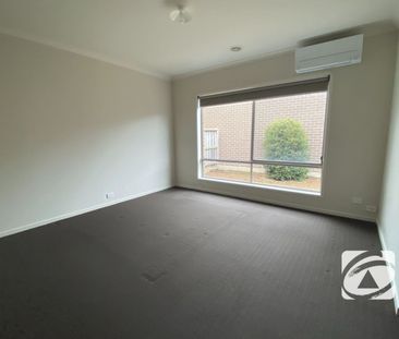 LOCATED IN POTTERS GROVE ESTATE - Photo 4