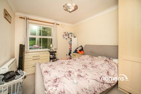 2 bedroom apartment to rent - Photo 5