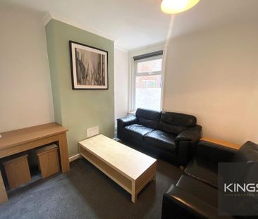 4 bedroom terraced house to rent - Photo 4