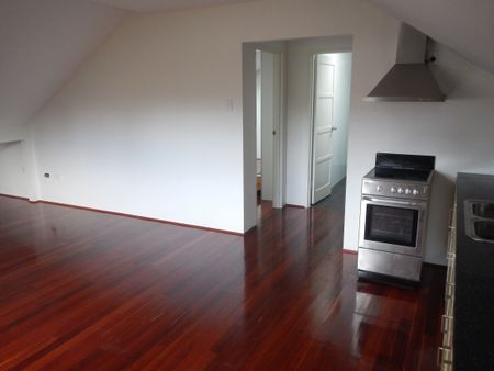 As New Designer Apartment - Photo 4