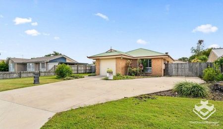 Spacious 3 Bedroom Home 2 Bathroom, 3 Car - Photo 4