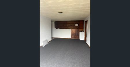 Convenient Location - Photo 5