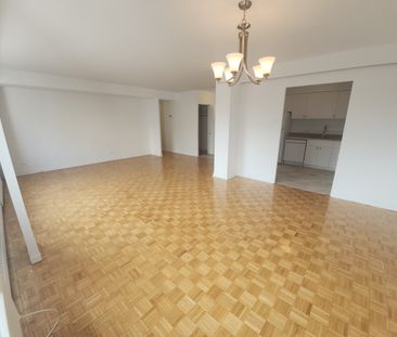 2300 Rue Saint Mathieu, #1803 - Photo 3