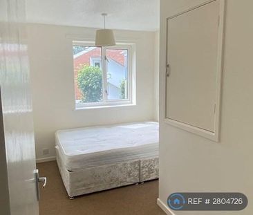 1 bedroom in a house share to rent - Photo 5