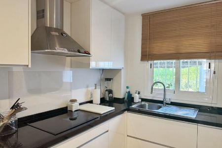 3 Bedroom Apartment For Rent in La Quinta, Málaga - Photo 2