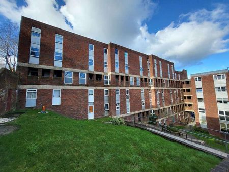 Downs Road, LU1 - Photo 4