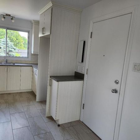 4 1/2 BOUL. CASAVANT O. ST-HYACINTHE - Photo 3