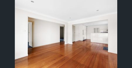 Comfortable Living! - Photo 3