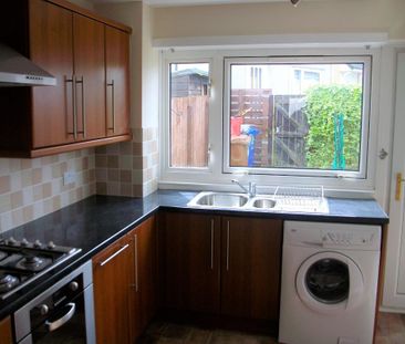 3 bedroom terraced house to rent - Photo 6