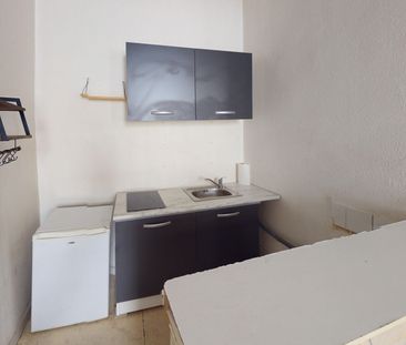 T1 à louer Montpellier centre historique - Photo 2