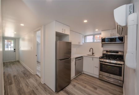 For Lease - 59 Bowhill Crescent Unit# 1, Toronto, Ontario - Photo 5