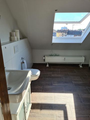 <h1 class="md:text-xl md:leading-6 mt-4 md:mt-10 lg:mb-6 mb-3 text-primary-500 font-semibold text-base leading-5"> Wohnung in Mannheim (Rheinau) </h1> - Photo 2