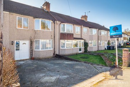 Chipstead Valley Road, Coulsdon, CR5 - Photo 2