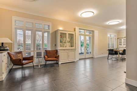 EINDHOVEN, Count basiegracht - Photo 2