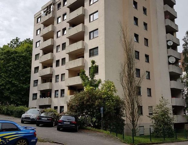 3-Zimmer-Wohnung mit Balkon und Stellplatz auf dem Betzenberg - Foto 1