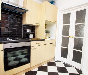 2 bedroom House To Let - Photo 5