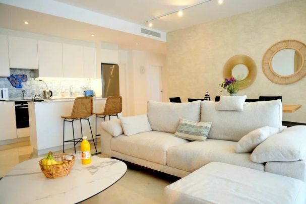 Alquiler de piso en Urbanizacion el Paraiso, 1 ---r - Photo 1