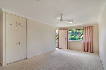 Close to Hospital and CBD- Two bedroom in East Tamworth - Photo 5