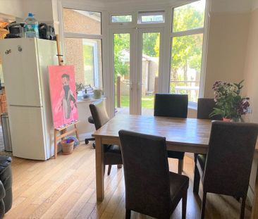 1 bedroom in a house share to rent - Photo 4